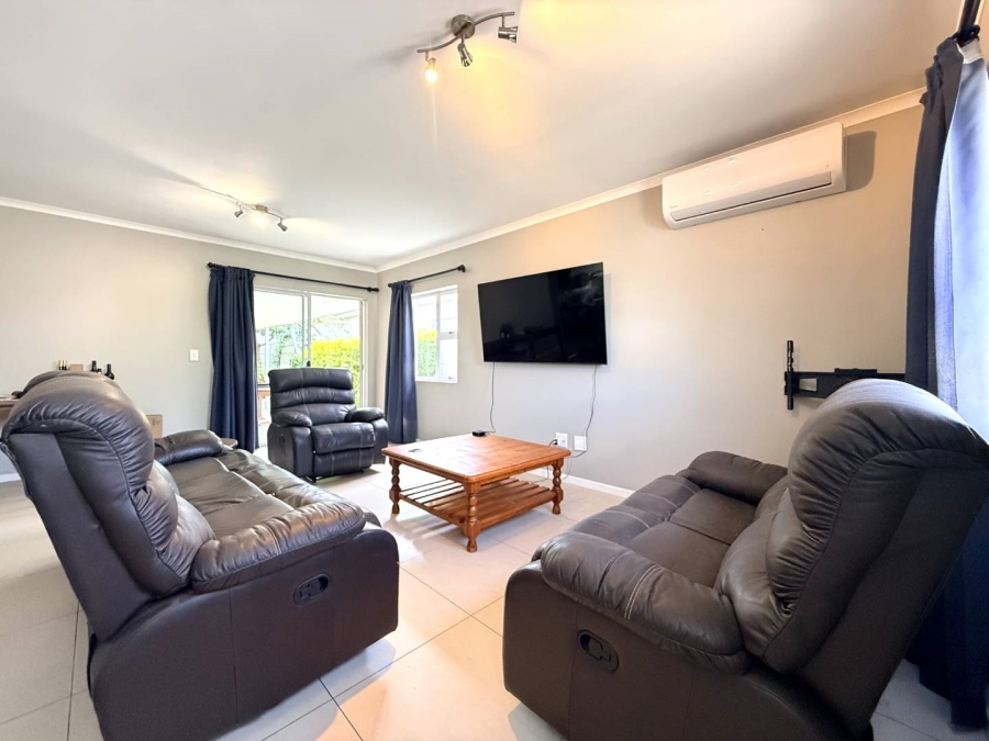 To Let 3 Bedroom Property for Rent in Kraaifontein Western Cape